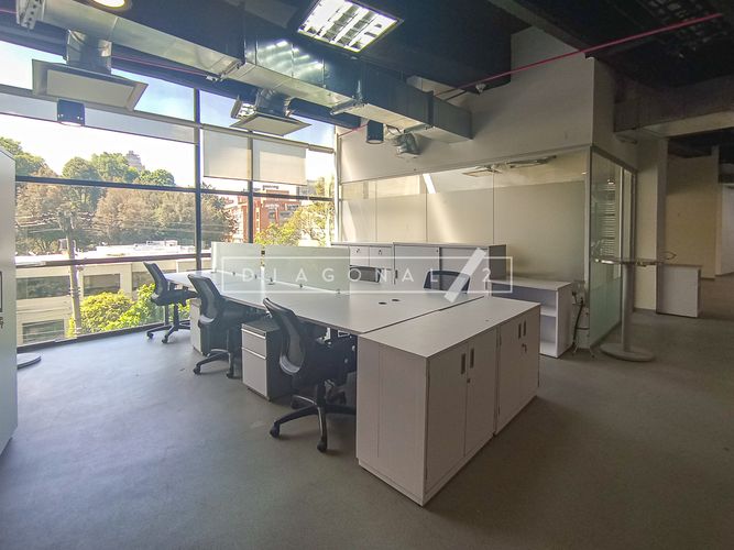 Oficina en  Arriendo en Chico norte, Bogotá - Miniatura 2