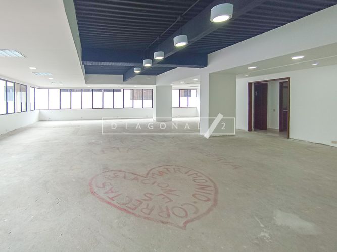 Oficina en arriendo en Chico norte, Bogotá - Miniatura 2