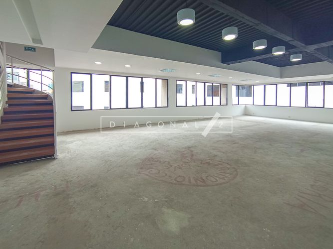 Oficina en arriendo en Chico norte, Bogotá - Miniatura 3