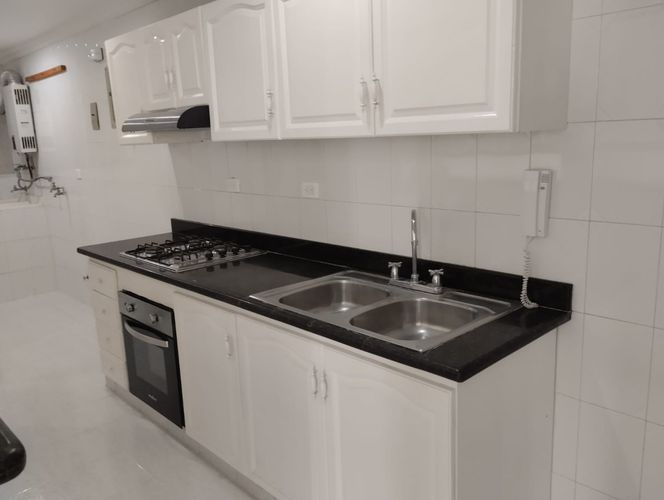 Apartamento en arriendo en Bocagrande, Cartagena - Miniatura 12