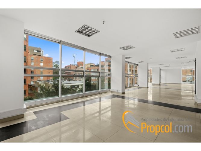 Edificio en arriendo en El chico, Bogotá - Miniatura 5