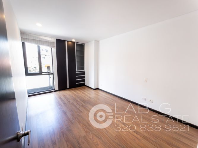 Apartamento en Venta en Santa Barbara, Bogotá - Miniatura 11
