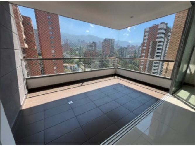 Apartamento en Venta en El Poblado, Medellín - Imagen 1