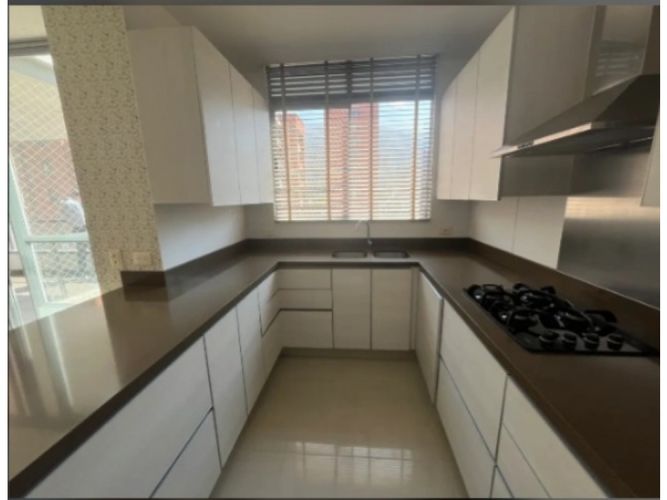 Apartamento en Venta en El Poblado, Medellín - Miniatura 3