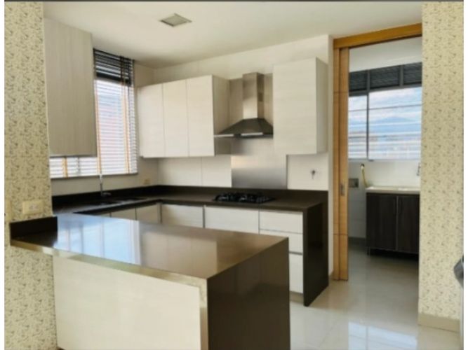 Apartamento en Venta en El Poblado, Medellín - Miniatura 5