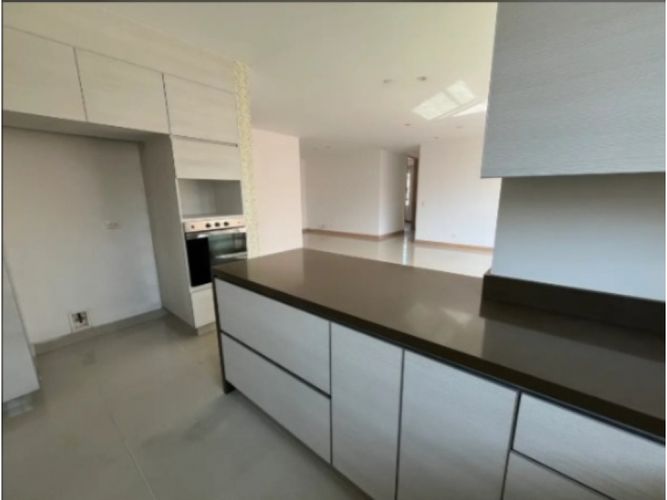 Apartamento en Venta en El Poblado, Medellín - Miniatura 8