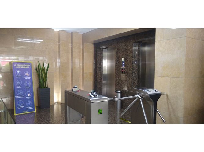 Oficina en  Arriendo en El chico, Bogotá - Miniatura 5