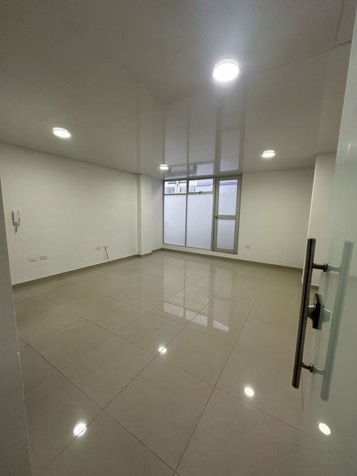 Oficina en Arriendo en Cantalejo, Bogotá - Miniatura 4
