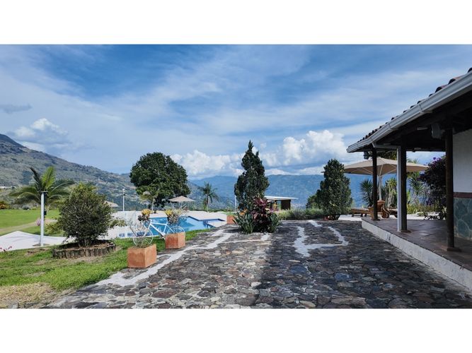 Finca en Arriendo en Copacabana - Miniatura 3