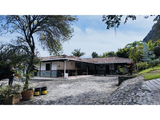 Finca en Arriendo en Copacabana - Miniatura 6