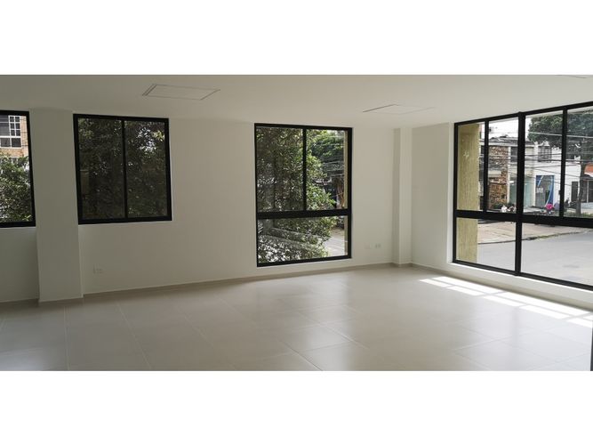 Local en Arriendo en Bucaramanga - Miniatura 3