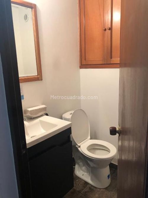 Oficina en Arriendo en Santa Barbara, Bogotá - Miniatura 5
