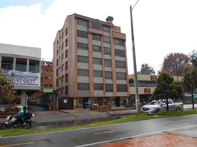 Apartamento en Venta en Santa Barbara, Bogotá - Miniatura 16