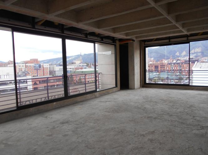 Edificio en Arriendo en Santa Barbara, Bogotá - Imagen 1