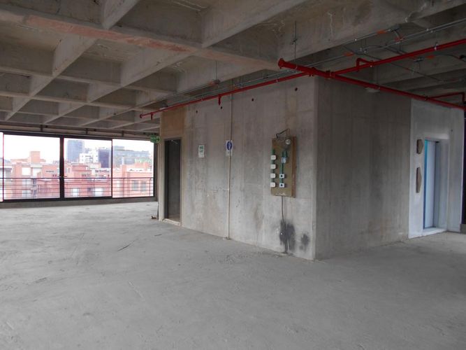 Edificio en Arriendo en Santa Barbara, Bogotá - Miniatura 3