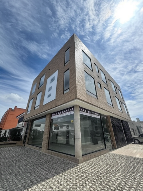 Edificio en Venta en Alhambra, Bogotá - Imagen 1
