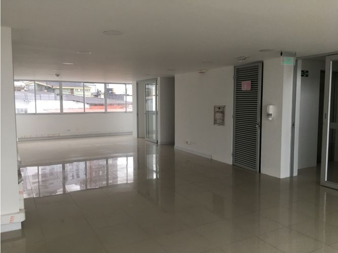 Edificio en arriendo en Palogrande, Manizales - Imagen 1