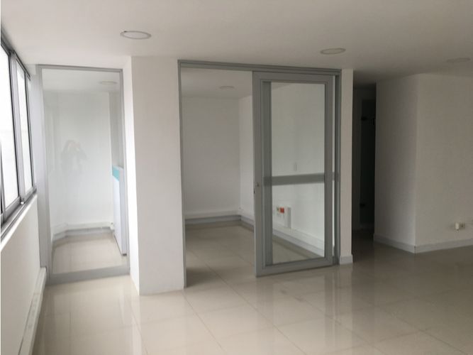 Edificio en arriendo en Palogrande, Manizales - Miniatura 15
