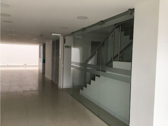 Edificio en arriendo en Palogrande, Manizales - Miniatura 27