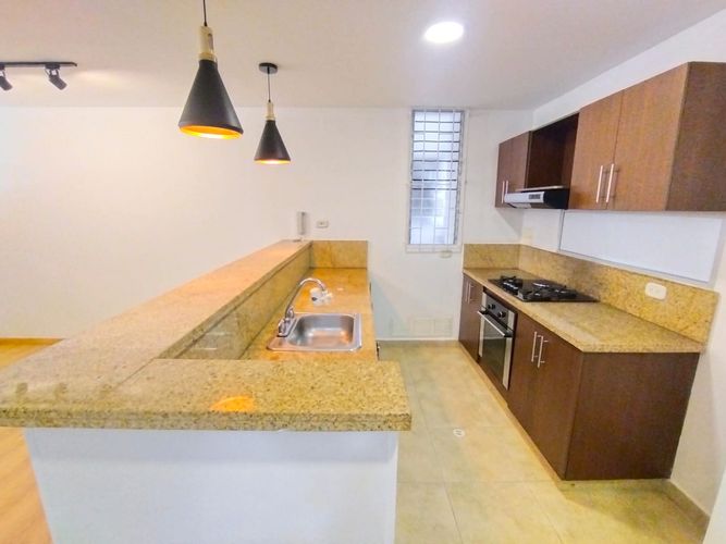 Apartaestudio en Arriendo en Los rosales, Bogotá - Miniatura 4