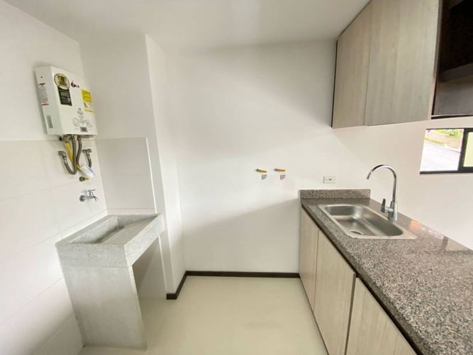 Apartamento en Arriendo en Los alcazares, Sabaneta - Miniatura 4