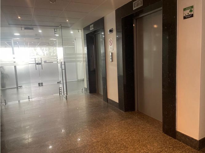 Oficina en Arriendo en Usaquen, Bogotá - Miniatura 3