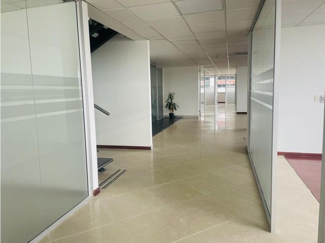 Oficina en Arriendo en Usaquen, Bogotá - Miniatura 6