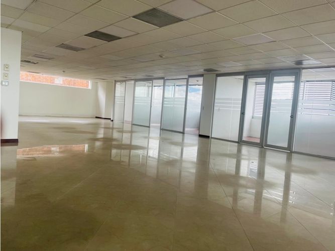 Oficina en Arriendo en Usaquen, Bogotá - Miniatura 10
