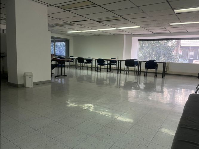 Local en Arriendo en La candelaria, Bogotá - Miniatura 4