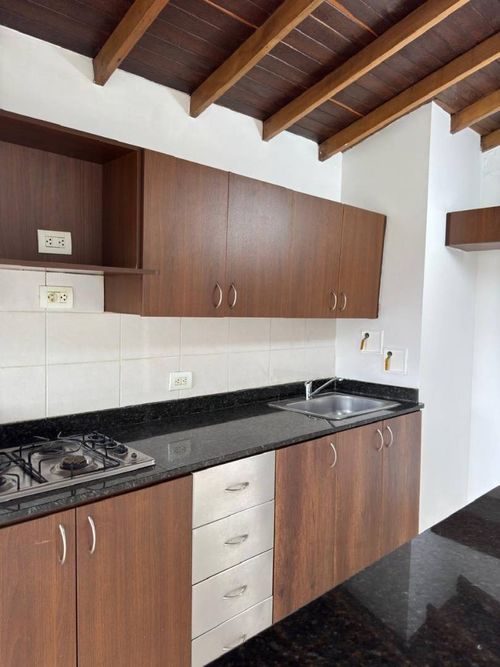 Apartamento en Arriendo en La inmaculada, Medellín - Miniatura 2