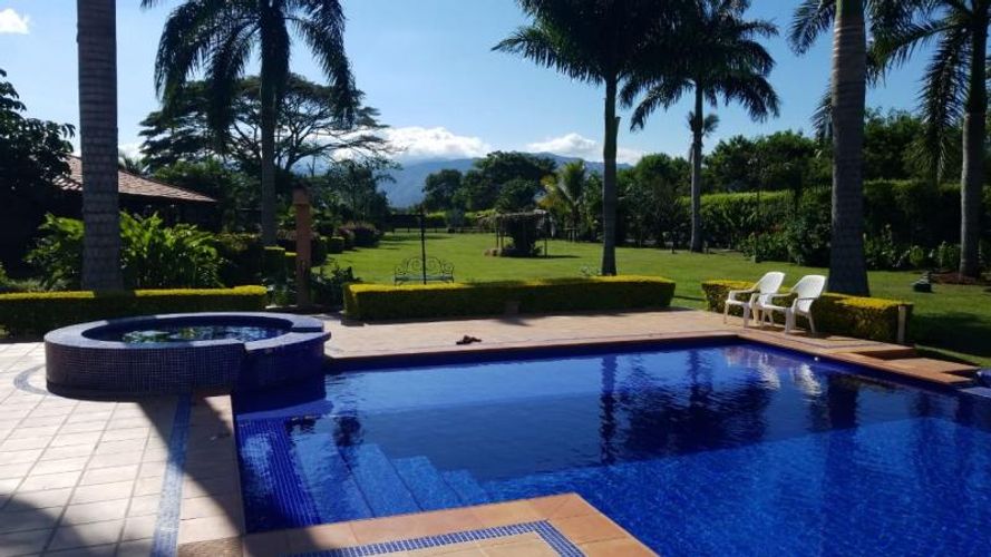 Finca en arriendo en Palmira - Miniatura 3
