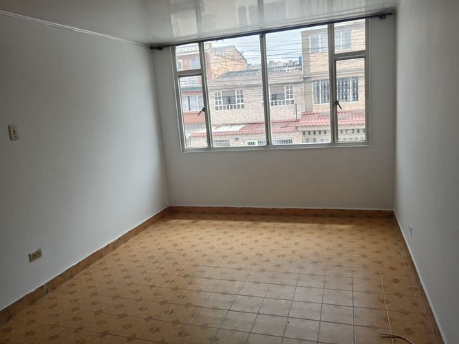 Casa en Arriendo en Tibana, Bogotá - Miniatura 2