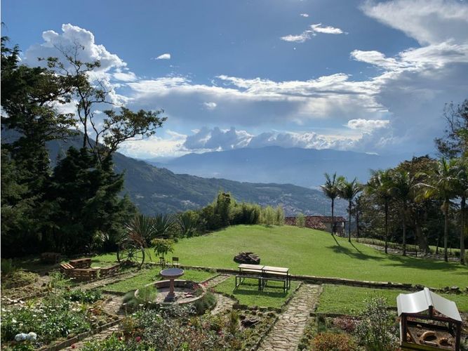 Finca en  Venta en Santa Elena, Medellín - Imagen 1