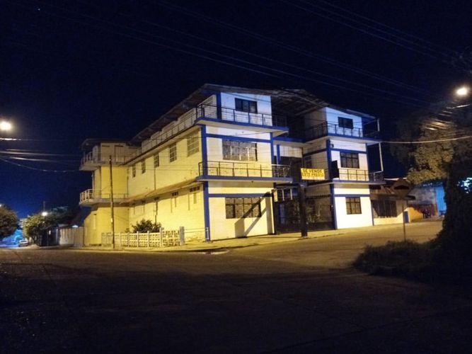 Edificio en Venta en Centro, Guamo - Imagen 1