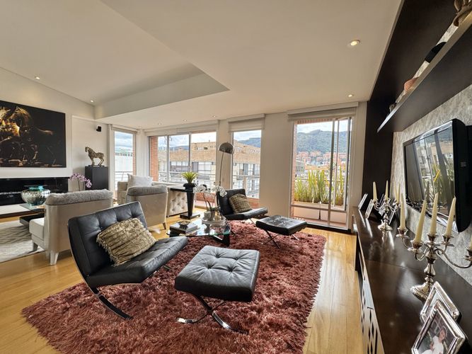 Apartamento en Venta en Santa Barbara, Bogotá - Miniatura 3