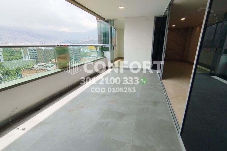 Apartamento en Arriendo en Laureles, Medellín - Miniatura 7