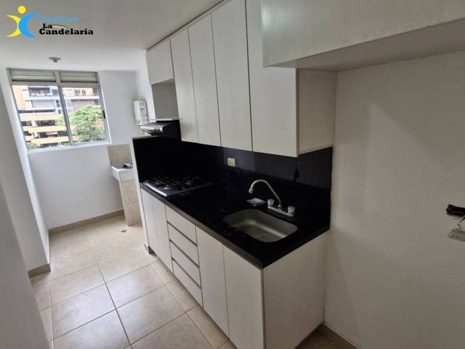 Apartamento en Arriendo en Loma del Esmeraldal, Envigado - Miniatura 3
