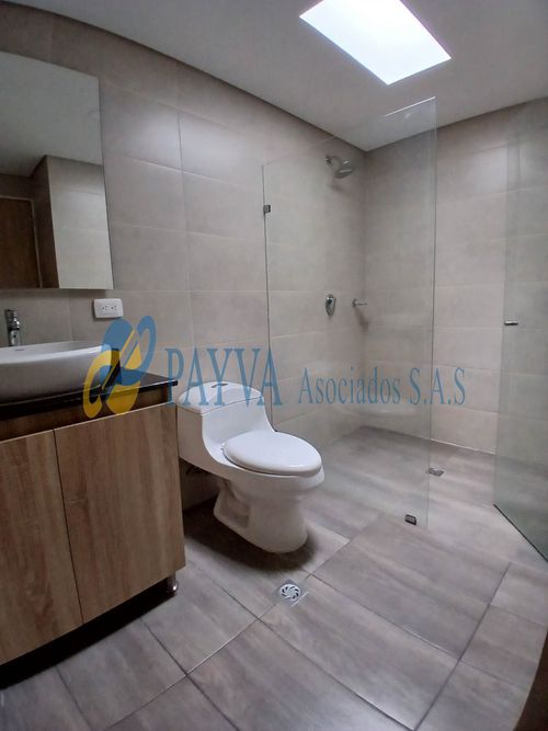 Casa en Arriendo en Laureles Nogal, Medellín - Miniatura 16