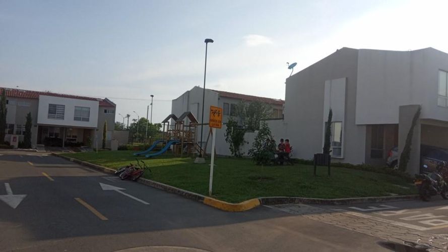 Casa en Arriendo en Bochalema, Jamundí - Miniatura 3