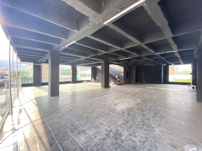 Local en Arriendo en Conquistadores, Medellín - Miniatura 2