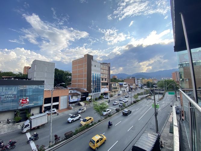 Local en Arriendo en Conquistadores, Medellín - Miniatura 9