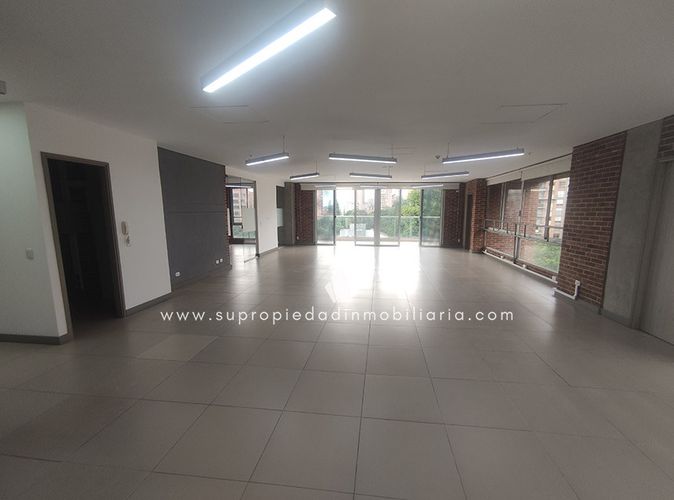 Oficina en Arriendo en Castropol, Medellín - Miniatura 6