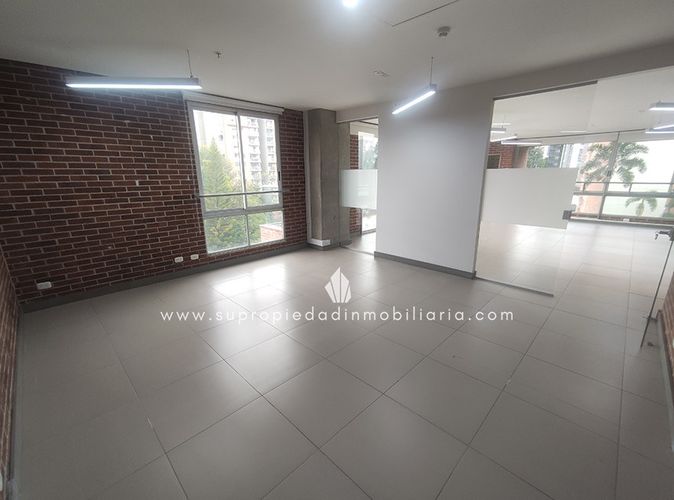 Oficina en Arriendo en Castropol, Medellín - Miniatura 12