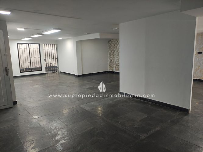 Casa en Arriendo en El Poblado, Medellín - Miniatura 2