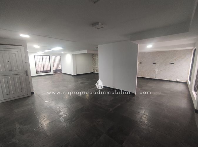 Casa en Arriendo en El Poblado, Medellín - Miniatura 9