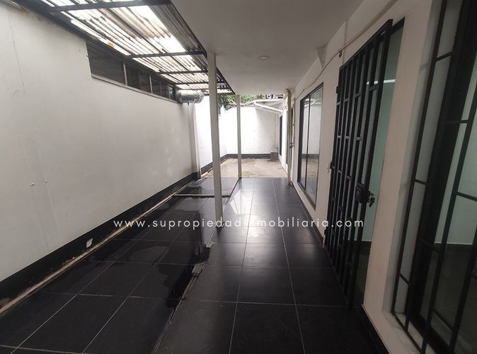 Casa en Arriendo en El Poblado, Medellín - Miniatura 28