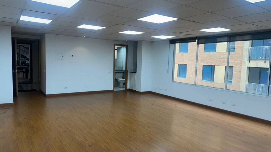 Oficina en Arriendo en Santa Barbara, Bogotá - Imagen 1