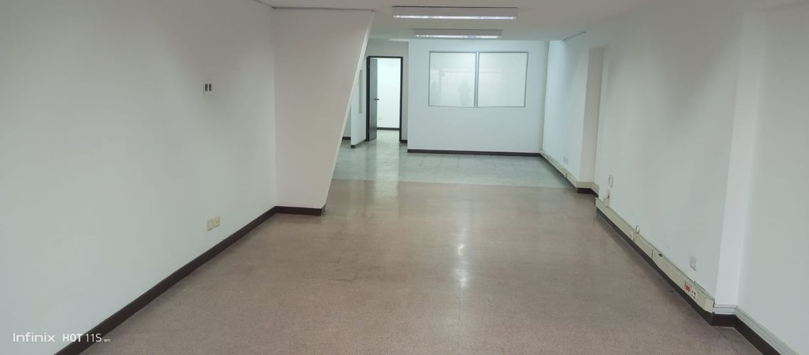 Oficina en Arriendo en Lagos de Cordoba, Bogotá - Miniatura 7