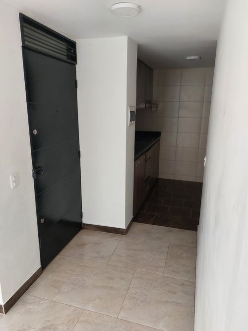 Apartamento en Arriendo en San pedro, Madrid - Miniatura 2