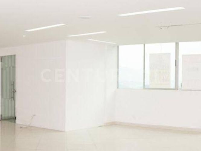Oficina en venta en El Poblado, Medellín - Miniatura 3